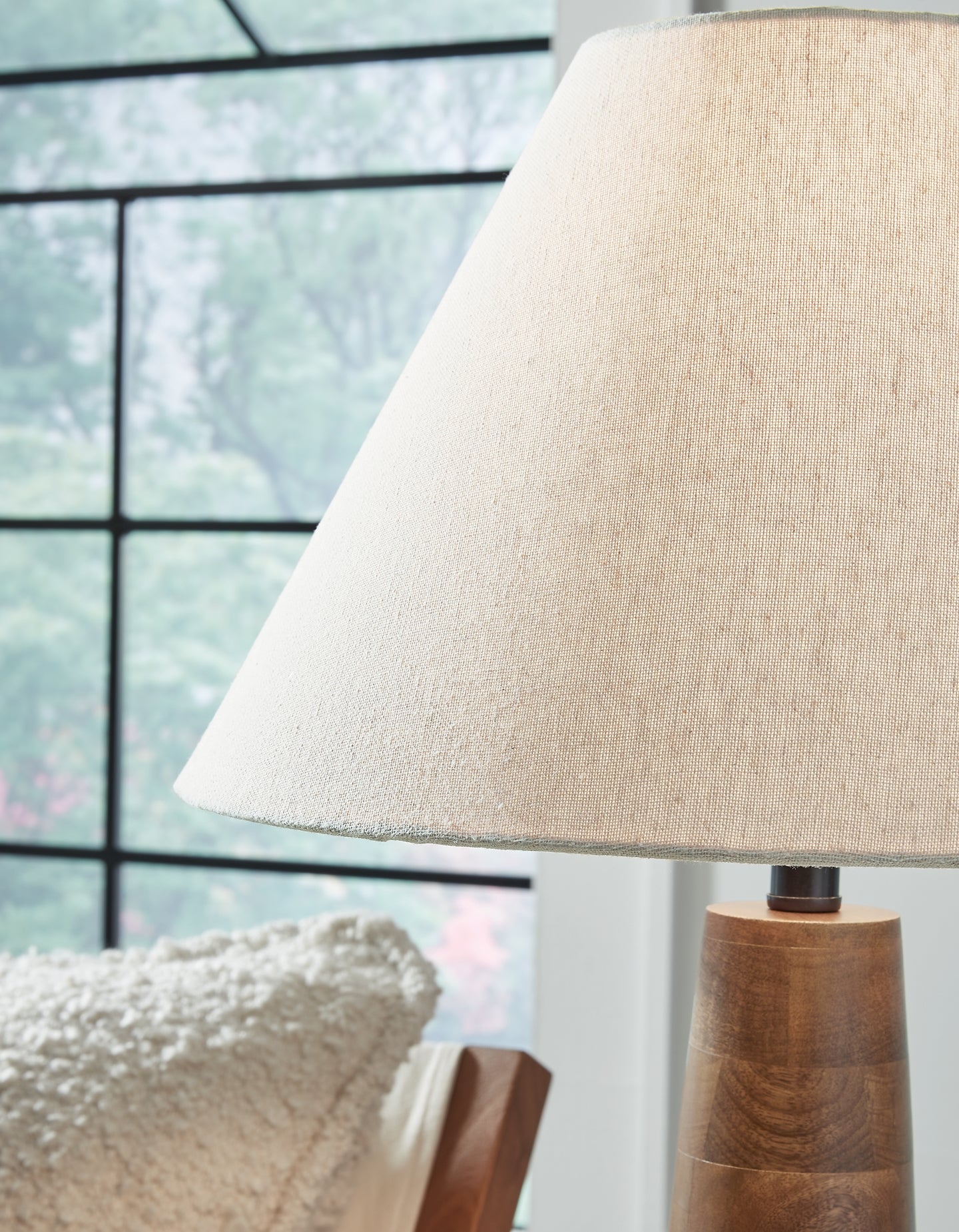 Danset Wood Table Lamp (1/CN)