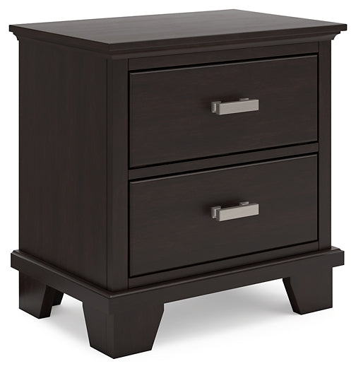 Covetown Queen Panel Bed with Mirrored Dresser and Nightstand